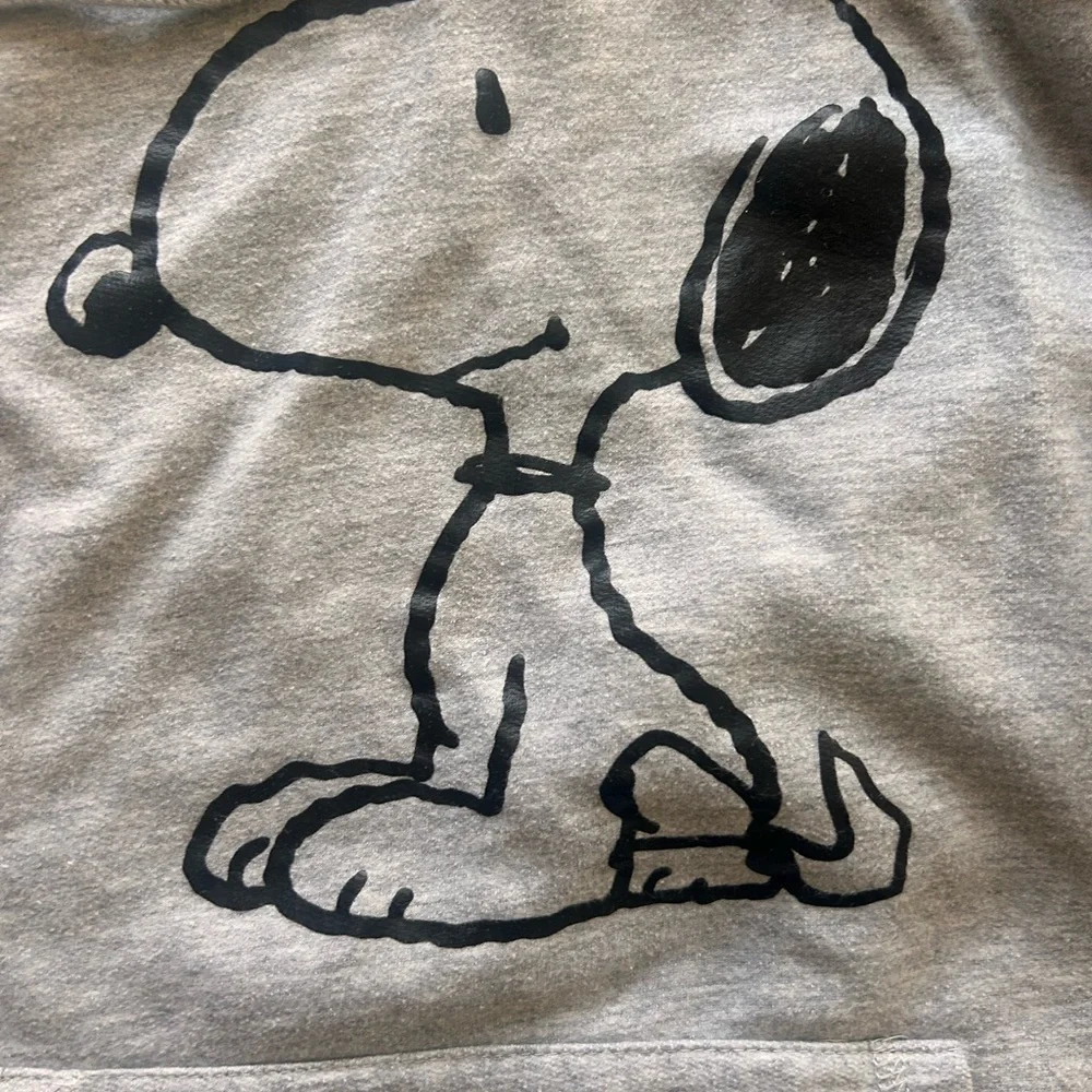 Peanuts Light Gray Snoopy Pullover - Picture 3 of 4